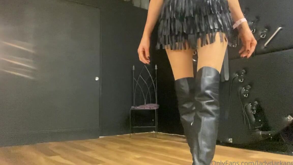 Ladydarkangeluk Onlyfans Ok Simple White T Shirt And Arollo Boots But Which Skirt Is Your Favourite I Ll Upload Each Clip