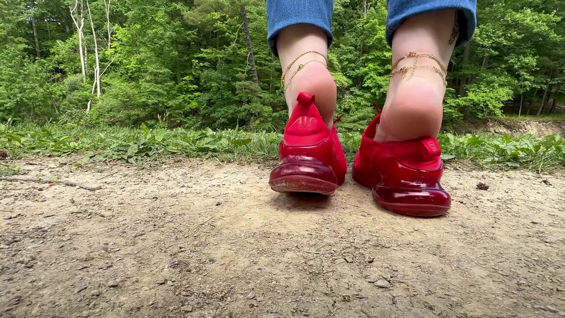 Paws And Klaws Foot Fetish 06 07 2024 Onlyfans Video I Dont Wear Socks With These Sneakers So They Make My Feet So Smelly Dry Amp