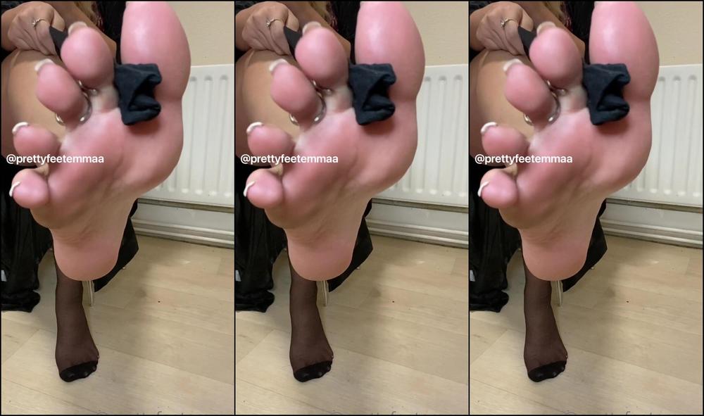 Prettyfeetemmaa Enjoy Video With All Angels Walking Around In Heels Showing Of My Pretty Feet And Sexy