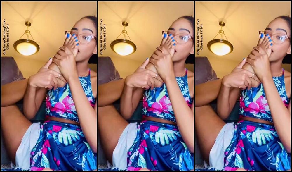 Charming Foxxy Nicknamed Charmingfoxxy Onlyfans Hmmm What Do You Like Cheesy Vinegar Sweaty Or Sweet Regardless My Feet Are Always