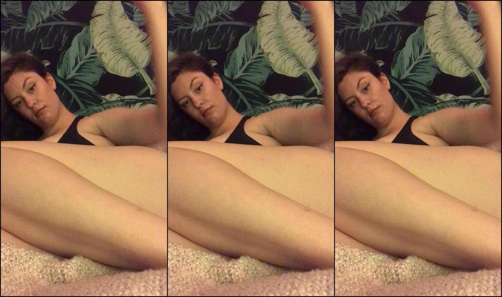 Alysiaxoxo Playing With My Tight Pussy