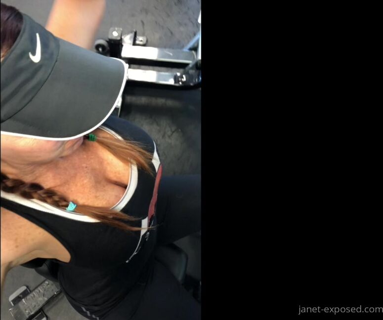 Janetmasonxxx Highlight Clip From My Workout Today Shoulders And Upper Back Today Hubby Actually Was N