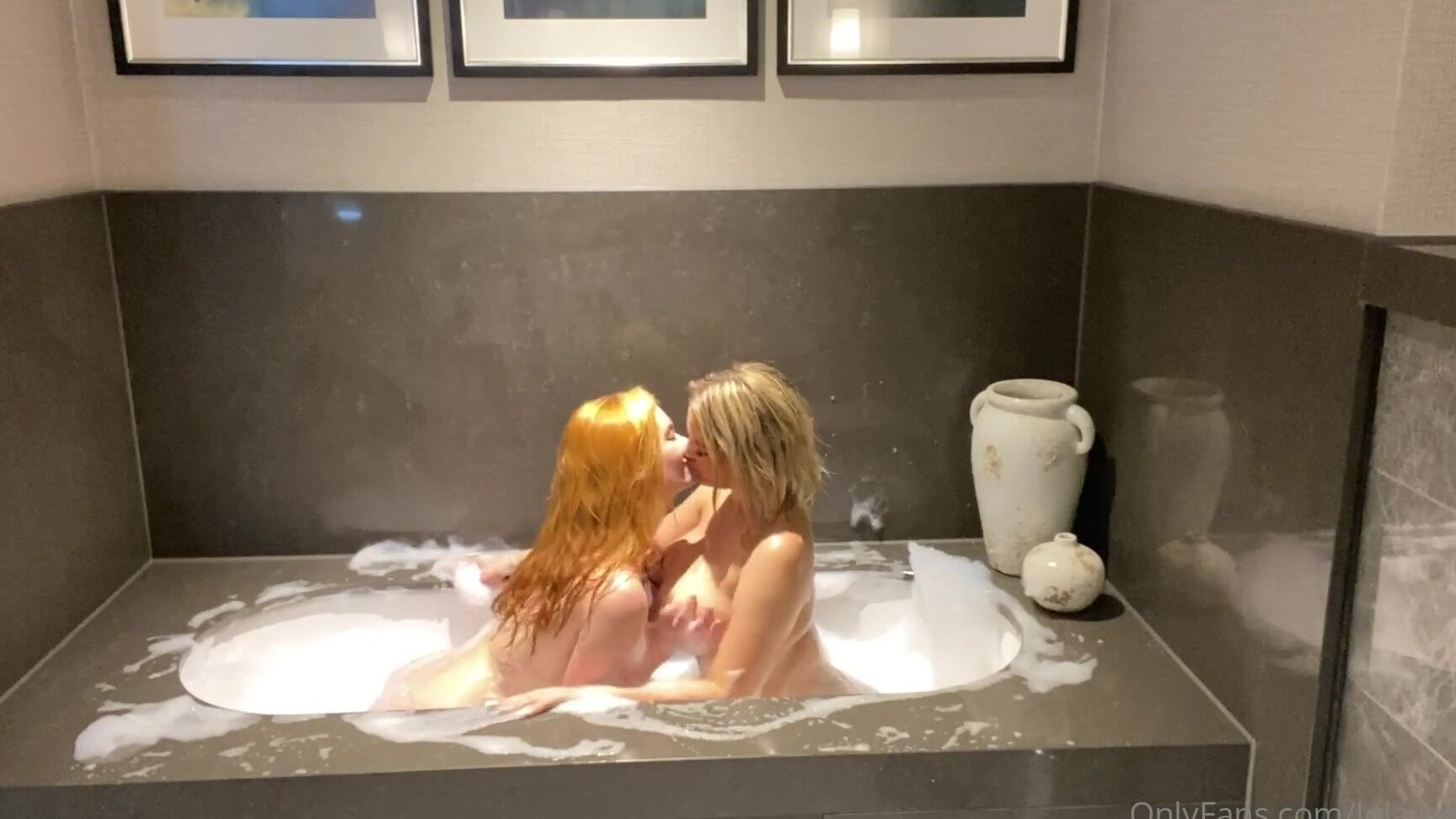 Lolarosexxx Bath Time With Lanawolf