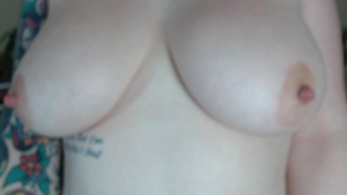 All Natural, Big Tits, Bouncing Boobs, Breast Bouncing, Tit Worship mamaplugs worship these titties ManyVids