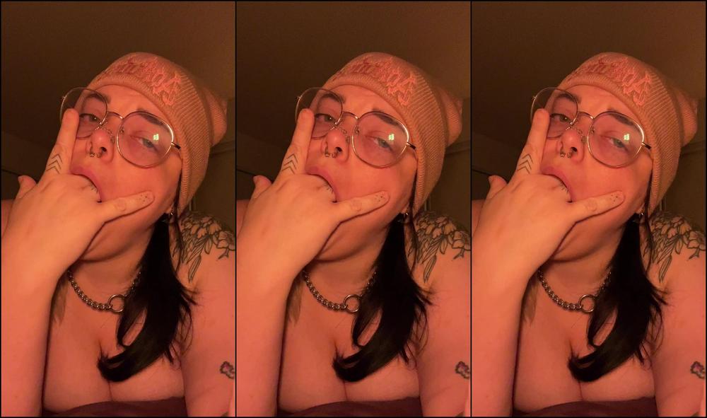 Ariaeisley 3226332001 03 06 2024 Need Your Fingers To Suck And Gag On Lt3