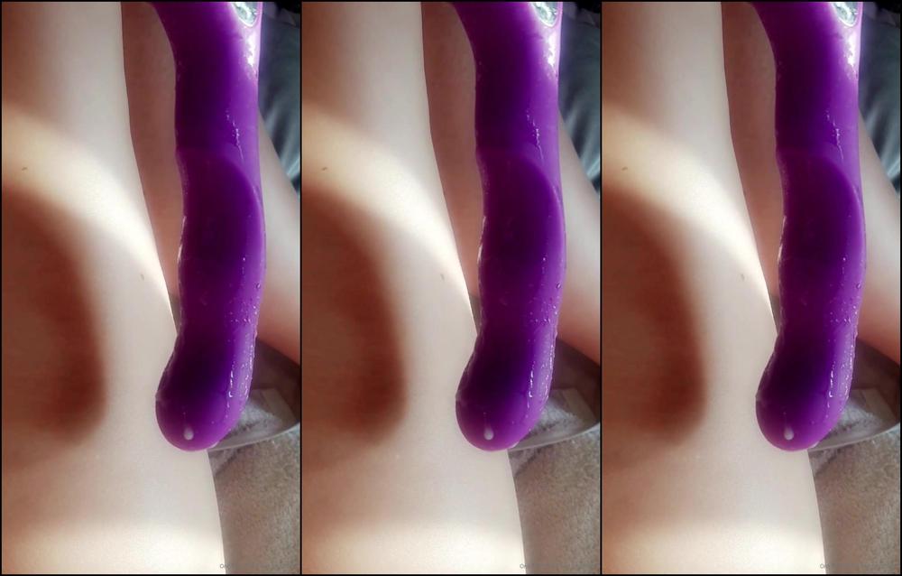 Cherrybmodeluk 79369873 11 02 2019 Loooooook At Allll My Cum This Toy Is For Salemessage To Buy Before Someone Else