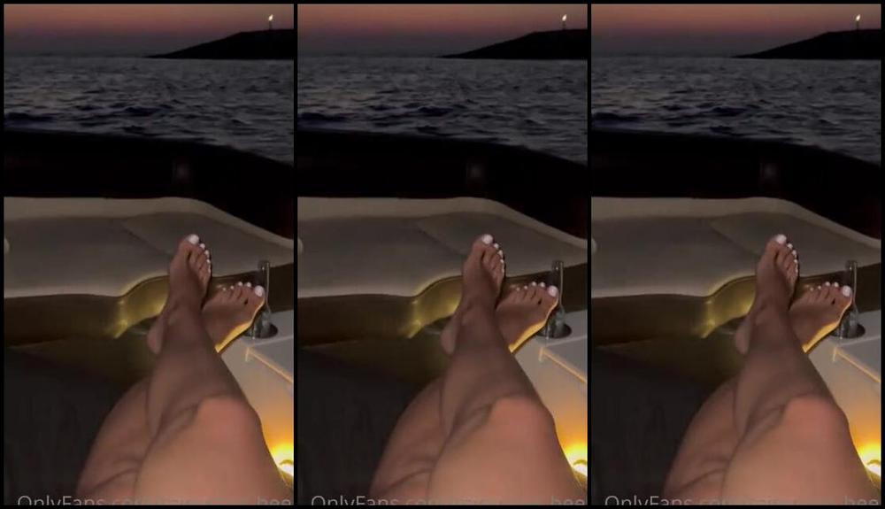 Missrose Heels Onlyfans Resting The Feet On My Footstool Arabfootsoldier