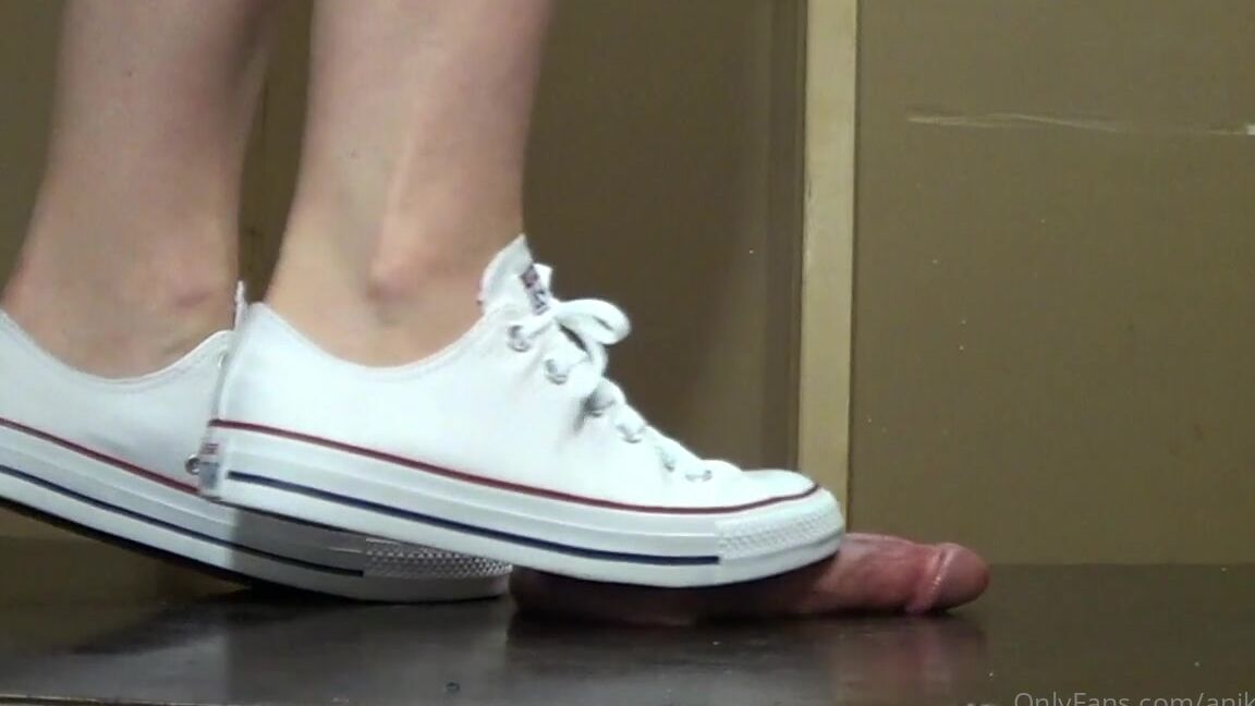 Anikacbt My Cute Converse