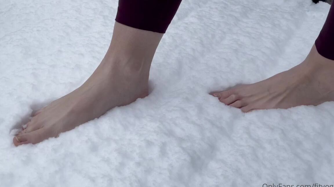 Nina Aka Fityoginina Onlyfans First Snow Grr