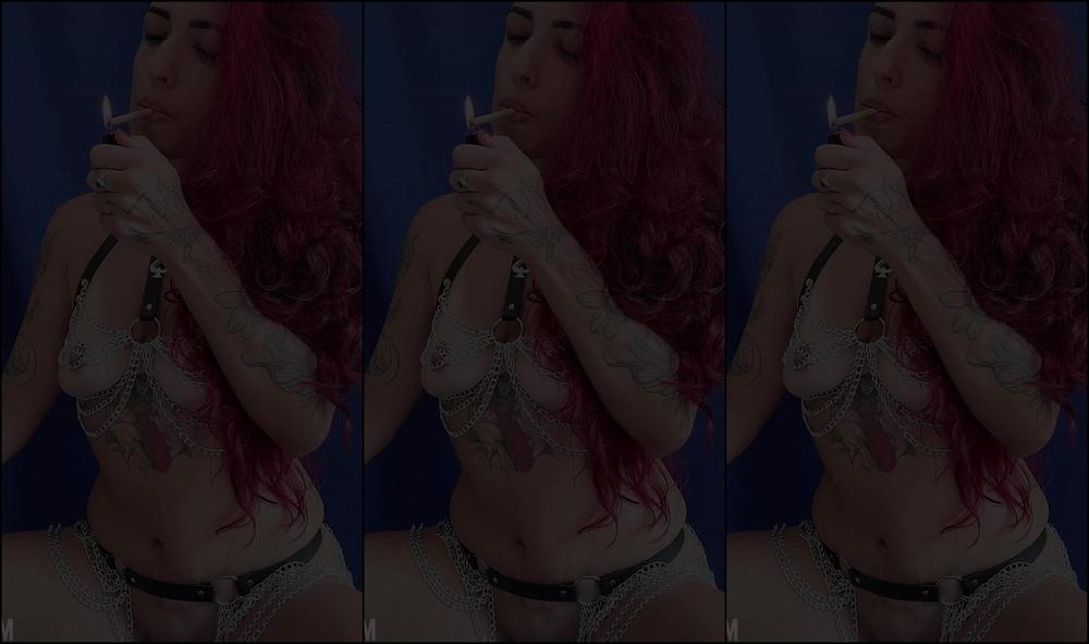 Venomouslips 3198538770 02 13 2024 Smoking Fetish Just Having A Quick Smoke Between One Picture And Another