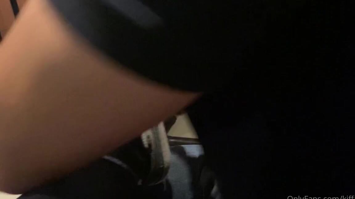 Kiffa Feet Onlyfans I Made This Video Yesterday In A Restaurant In Sao Paulo With Mrpine1 How Would You Feel Rubbingp