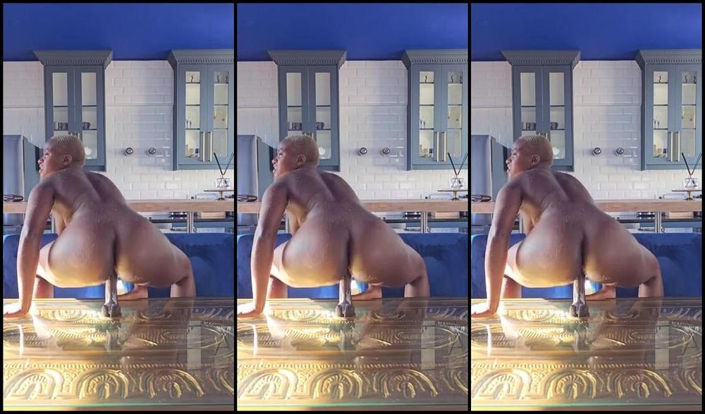 African Goddess Nicknamed Msafricangoddesss Findom 04 12 2024 Onlyfans Video After Shower I Need Your Hard Cock Ready For Me