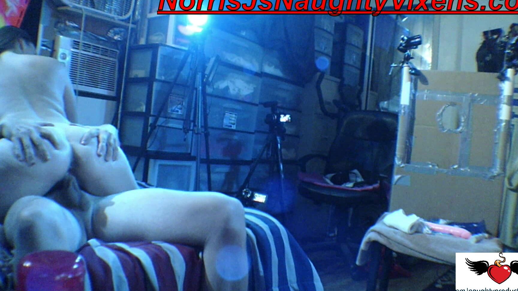 "nmjnaughtyvixens" adulttheater, blowjob, cowgirl, cuckolding, cuminmouth Melanie Hicks is at my place riding me manyvids