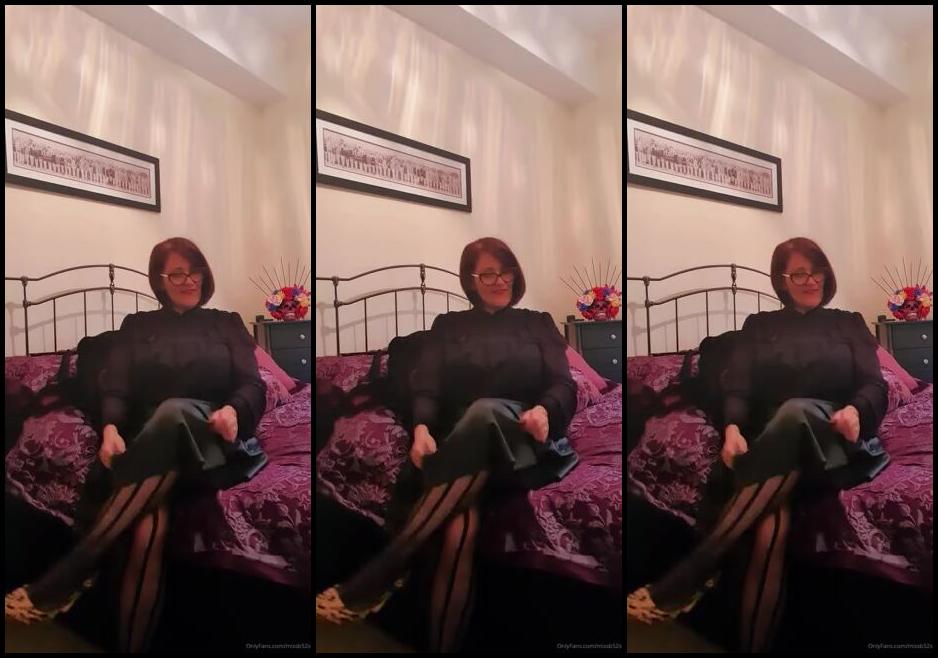 Miss B Nicknamed Missb52S Onlyfans 11 01 2020 A Good Old Fashioned Spank With My Slippers