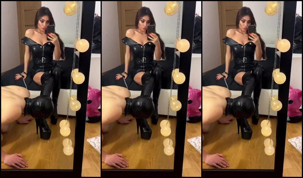 evilwoman-14-01-2020-126182119-boot-worship-ritual