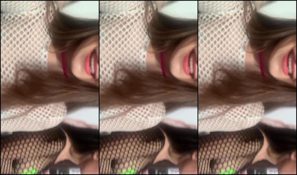 2020 01 28 135987818 Upskirt Flash