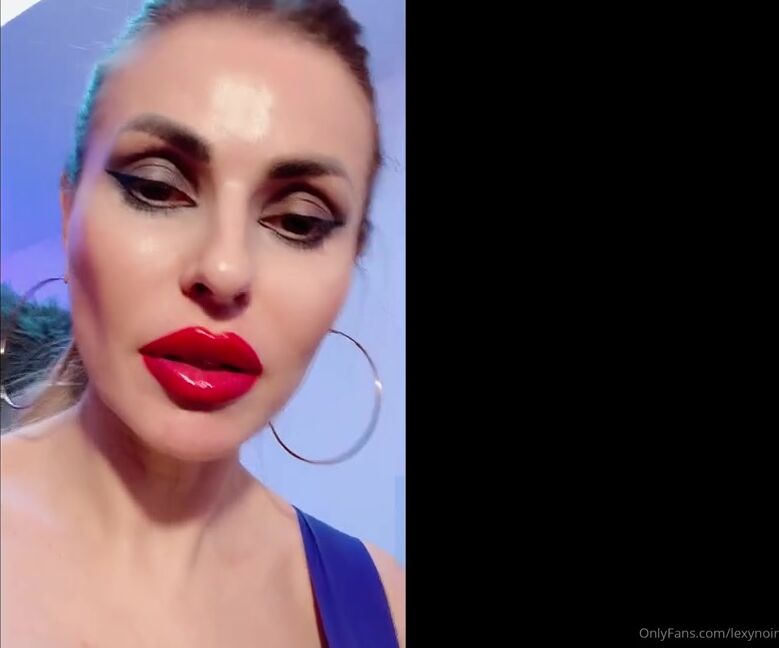 Lexy Noir Nicknamed Lexynoir Onlyfans Latex Addiction I Know Your Weakness