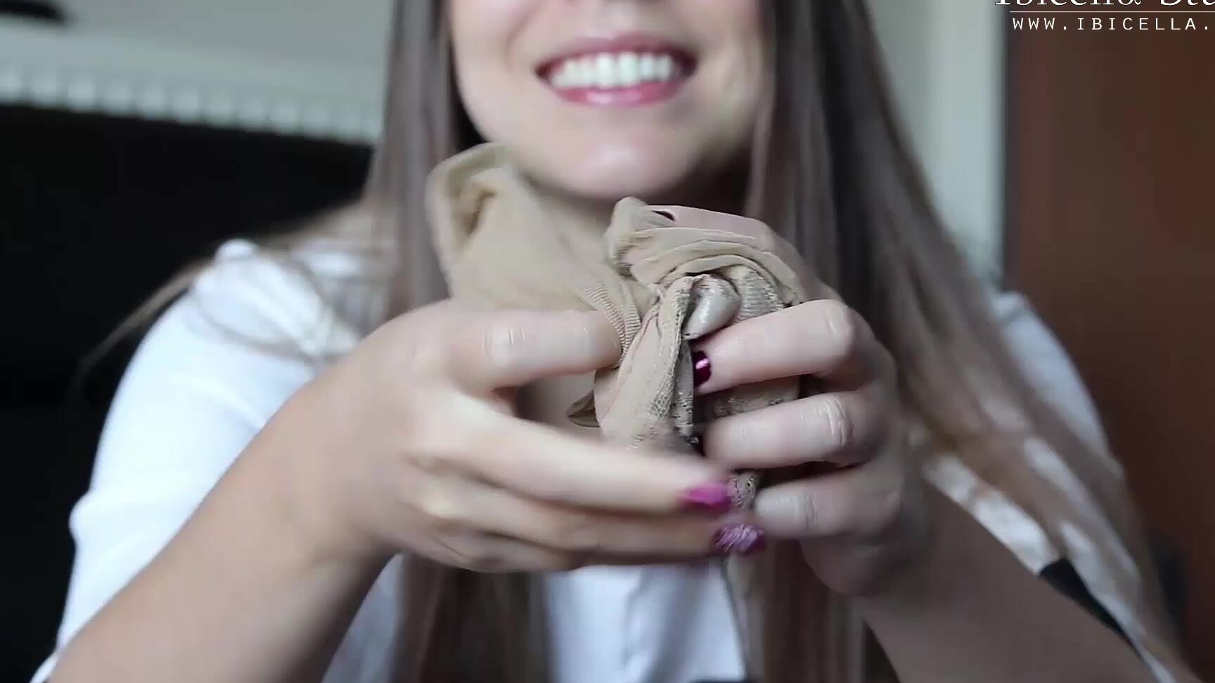 Ibicella Video Mins French Speaking Le Parfum De Mes Bas Port S Boots Stockings Worship