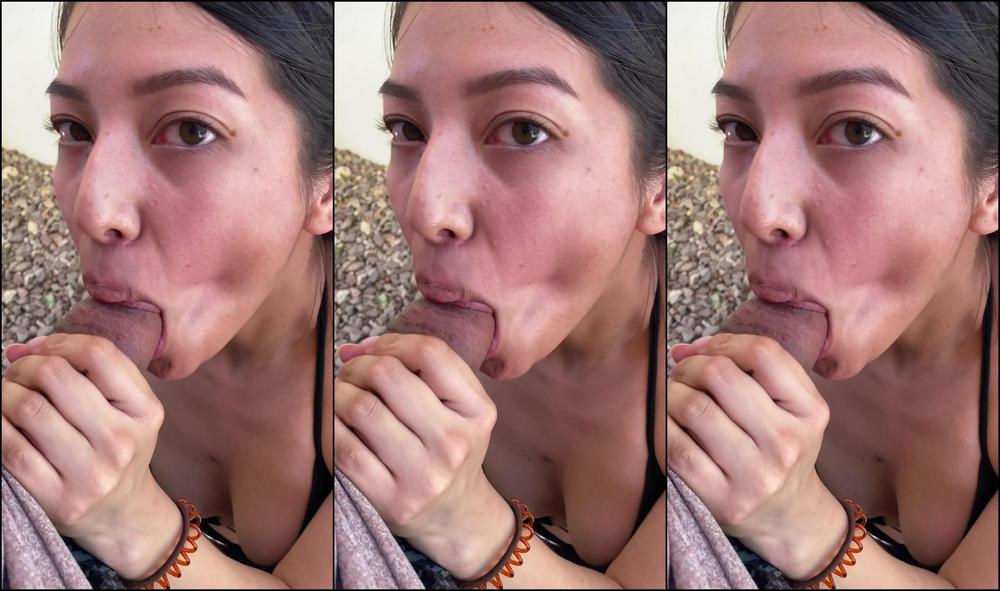 sofiegonewild-08-12-2020-1410335001-if-you-catch-me-when-i-m-horny-almost-always-i-would-kneel-down-look-up-at-you-with