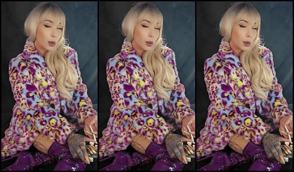 Queen Kinkerbell Nicknamed Kinkerbell23 Onlyfans My Favourite Boots Back On My Feet Where They Belong Paired With My New Favourite Fur X