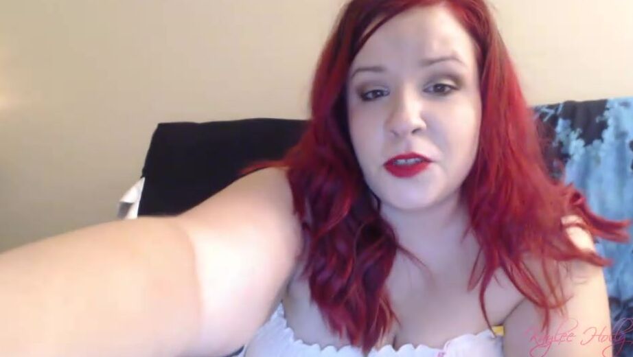 Kaylee Holly Feeding My Fatty