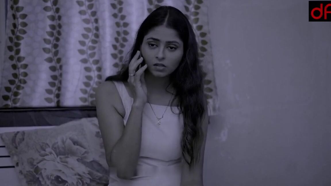 Charitraheen 2021 S01E1 Hindi Web Series 720P Hdrip