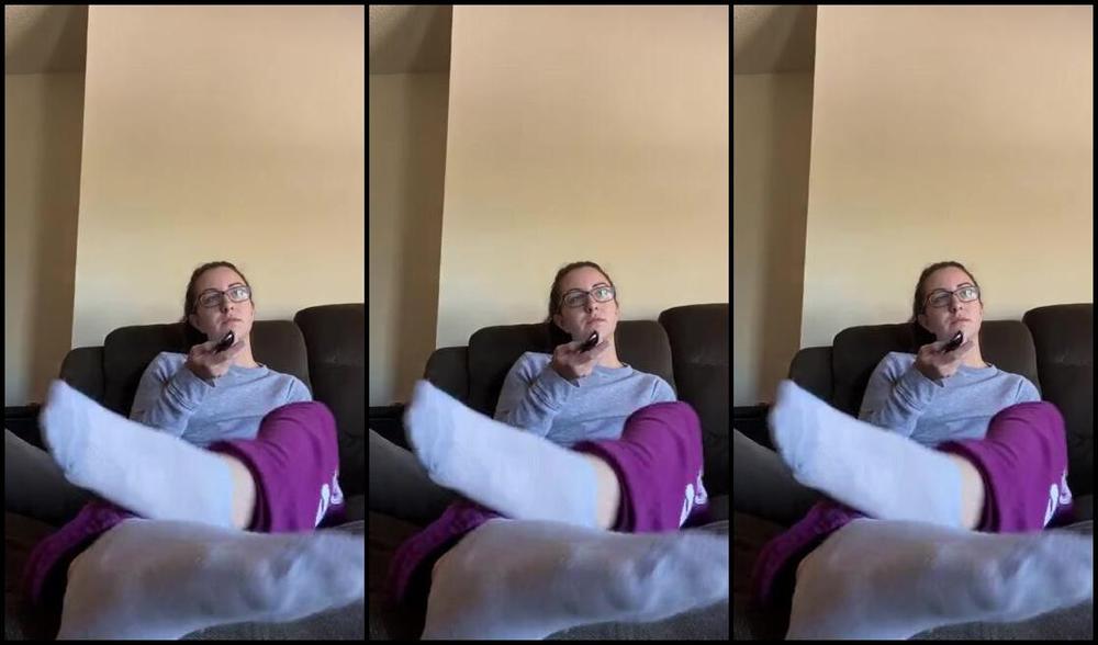 Capri Nicknamed Capritoes Onlyfans Sock Removal Sitting Here Watching Tv And Enjoying My Coffeei Don T Even Realize You Ve Been Stari