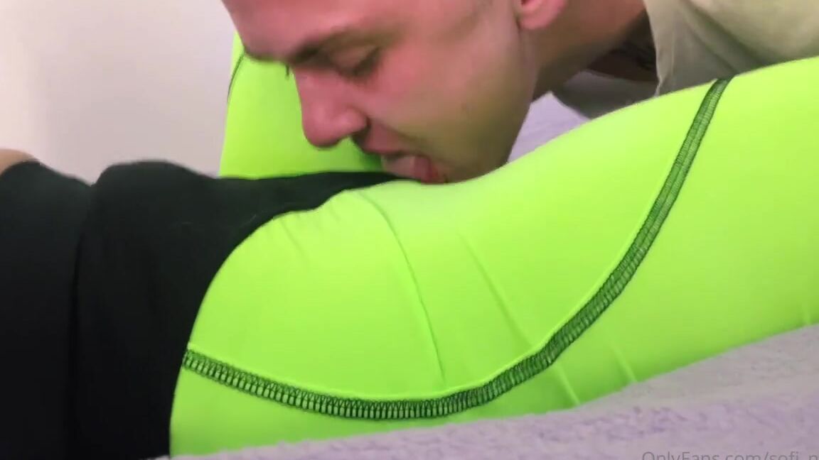 Goddess Sofi Femdom Onlyfans He Must Do His Work Because All Slaves Must Listen Girls