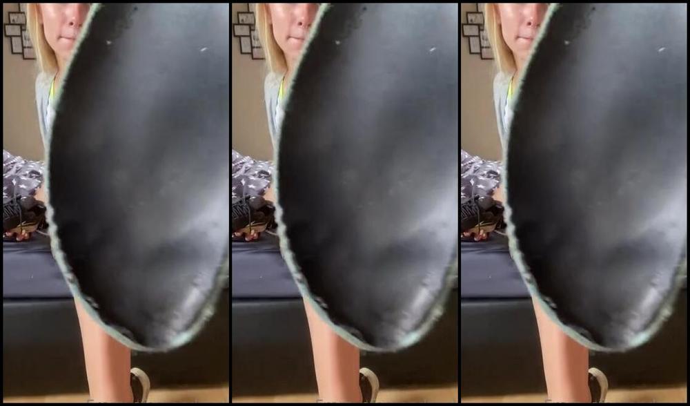 Emmysfeetandsocks Aka Emmyfeetandsocks Onlyfans So Done These Socks But I Had To Show You Them Cus They Are So Smelly My Bfs Fav Socks Atm H 1P