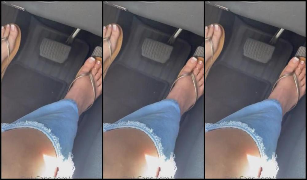 Ariel Love Nicknamed Ariellovexo Onlyfans Feeling A Little Naughty While Driving And Thought I D Tease You A Little 1