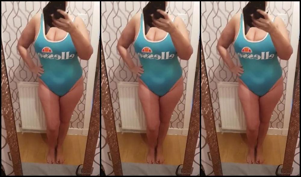 Miss B Nicknamed Missb52S Onlyfans 01 08 2020 Do You Have A Fetish For Swimming Costumes