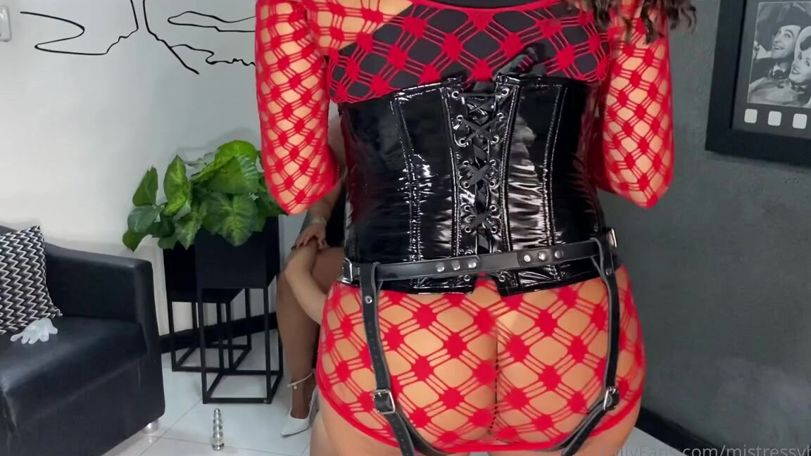 Mistress V Black Nicknamed Mistressvblack Onlyfans Full Vdeo Like Like Like Likes On All Posts Tks Pervs Inaradoutrinadora Ramona69696969