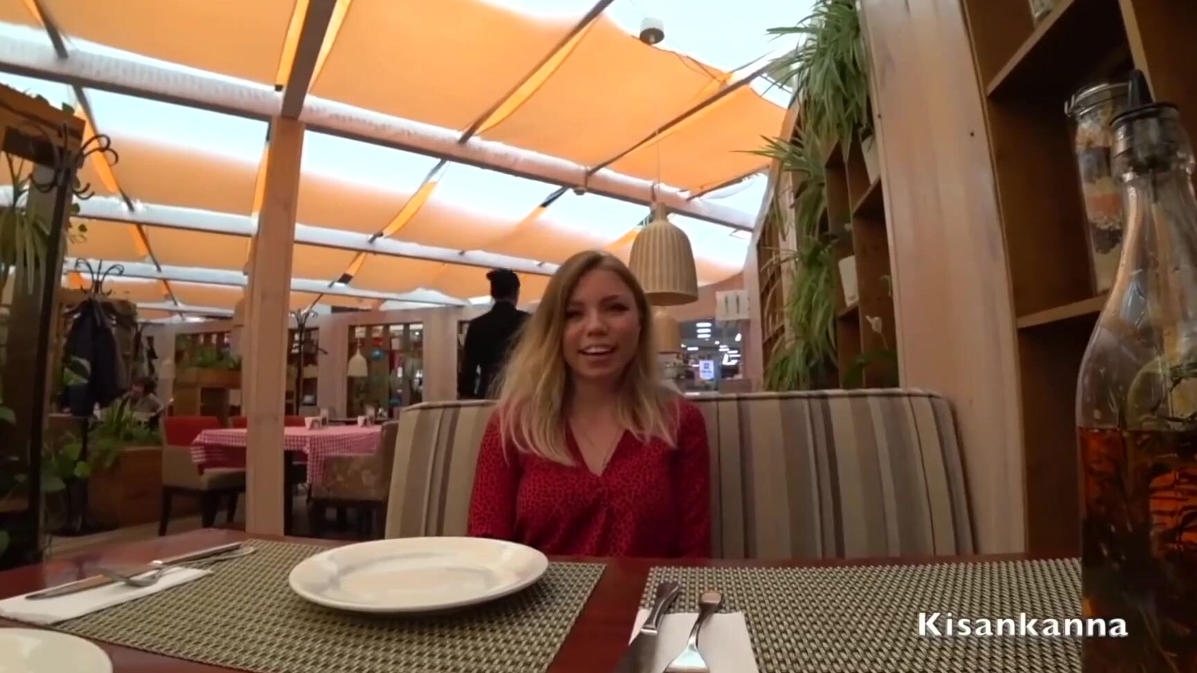 Vibrator,Public Outdoor,Orgasm Control,Orgasms kisankanna1 lovense in a restaurant ManyVids