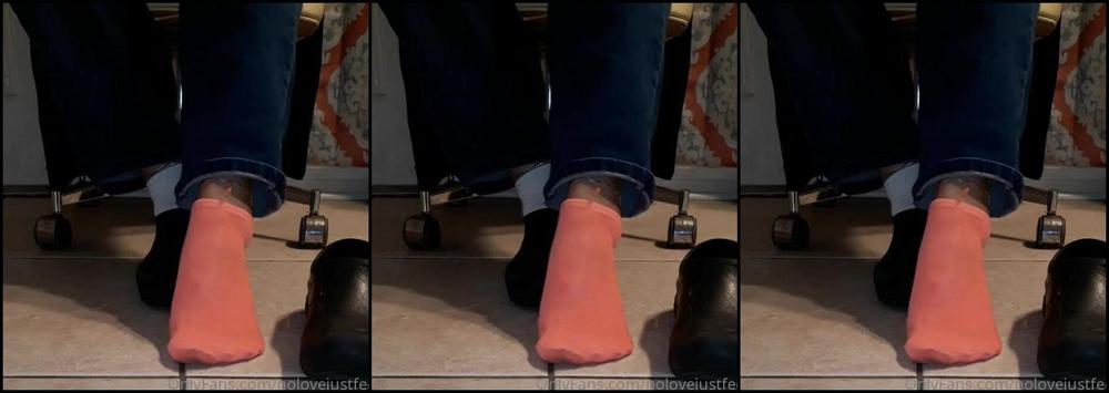 Nolove Justfeet Nicknamed Nolovejustfeet Onlyfans After A Long Day At Work All I Want To Do Is Unwind Relax And Take It Easy Cum Crawl To Me Ur Kne