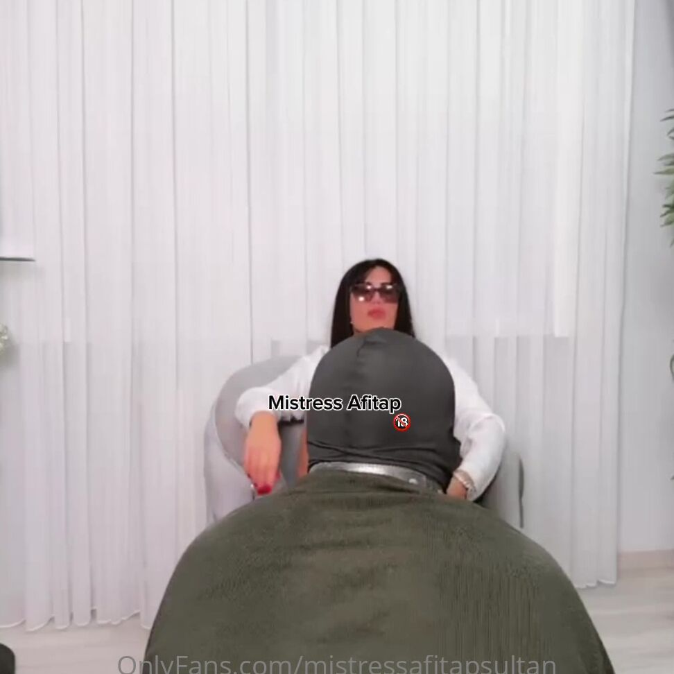 Hulyacengiz 3225324249 03 03 2024 Pony Play Nd Foot Slapping