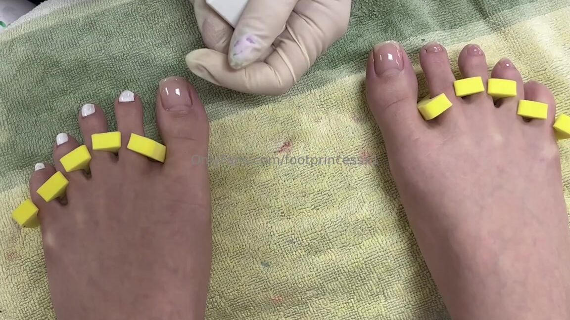 Footprincessx1 Nicknamed Footprincessx1 Onlyfans Pedicure Timeeeee Send Tributes 3