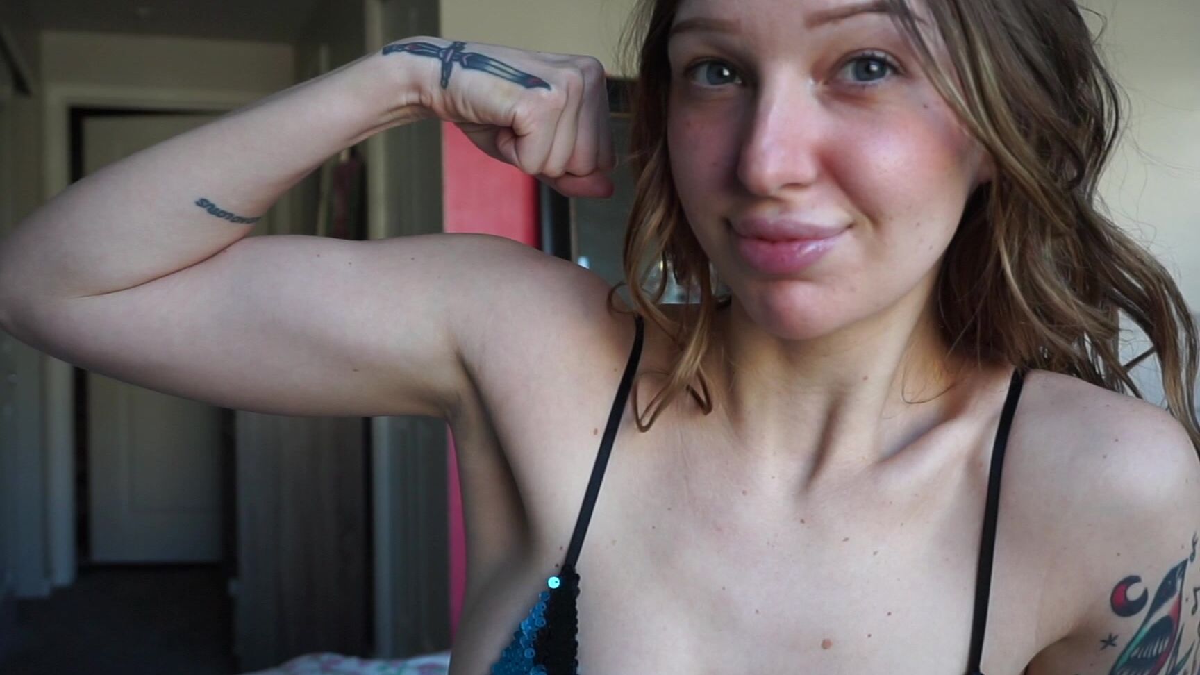 "HARPERMADI" workout/gym, biceps, muscle worship, body worship, sfw, bicep curls 778 Bicep Worship manyvids