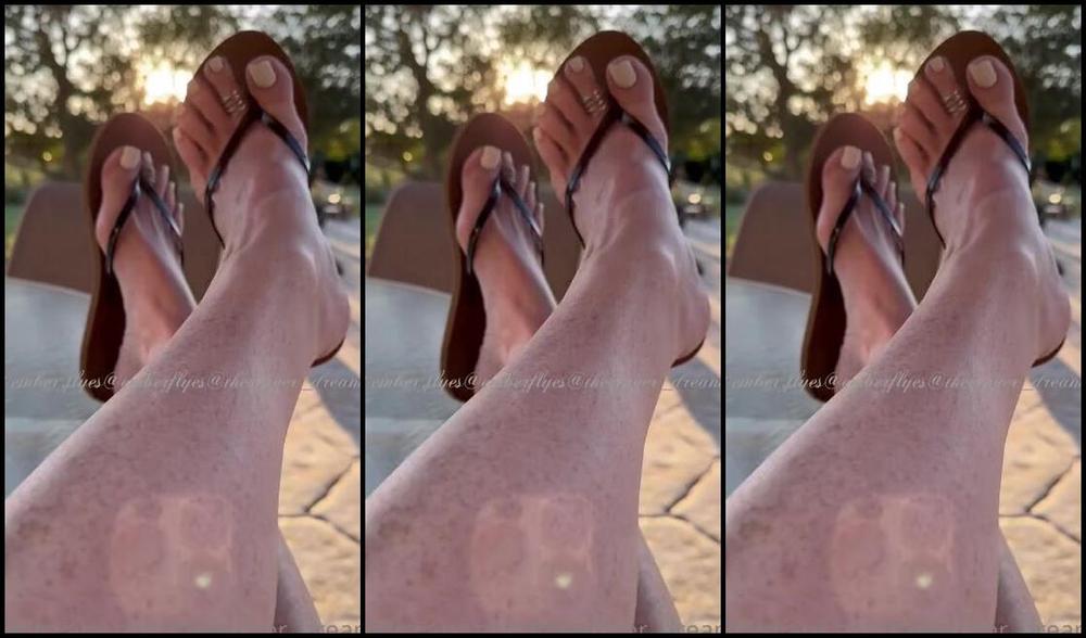 Thegingerdream Nicknamed Theginger Dream Onlyfans A Little Flip Flop Dangle Shoe Play Is Good For The Soul