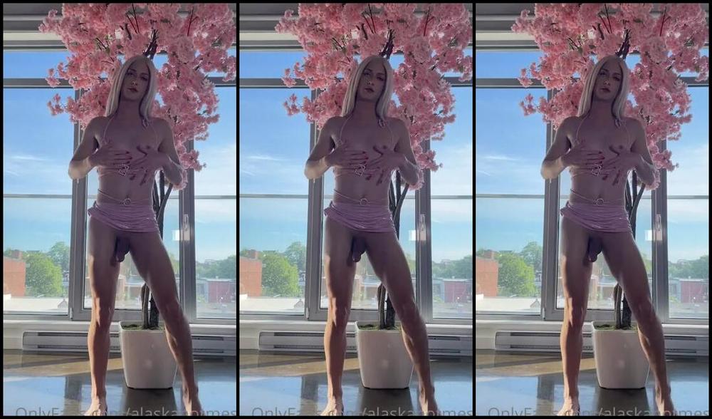 Goddess Alaska Nicknamed Alaskahotmess Onlyfans Imagine I M Getting Naked Like That And We Fuck Under The Cherry Blossom Tree Premium