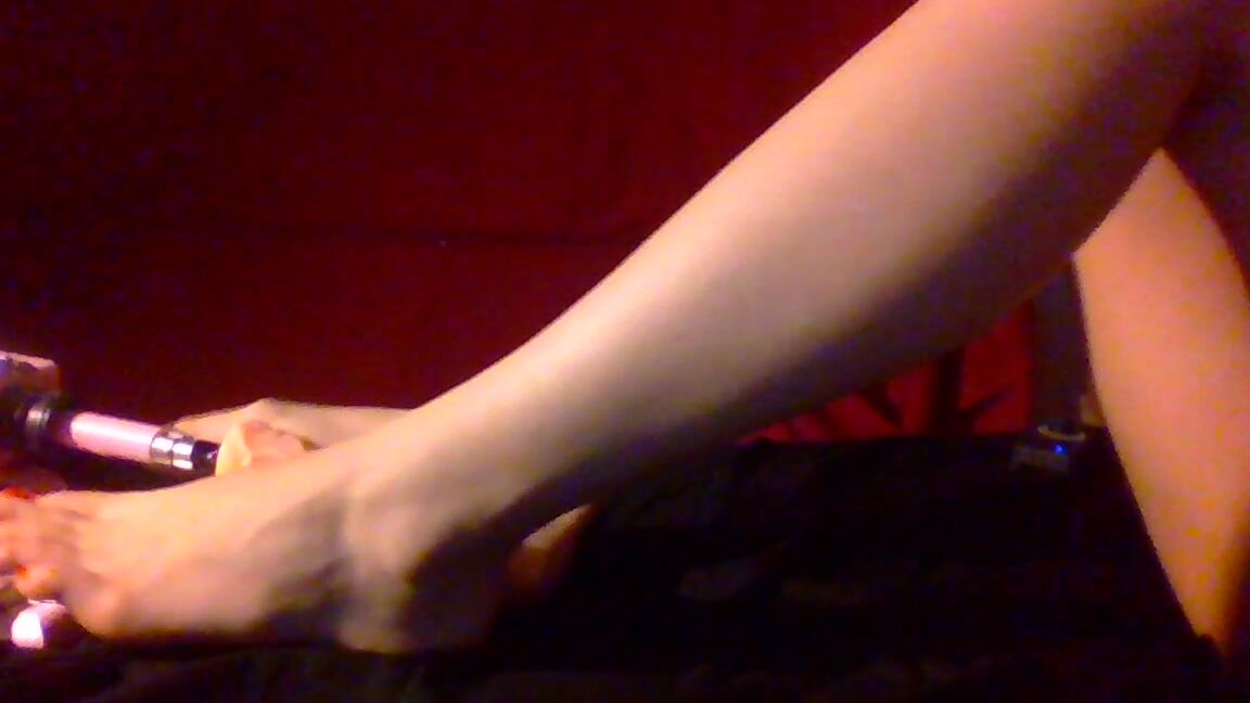 Annabelle Bestia Foot Job