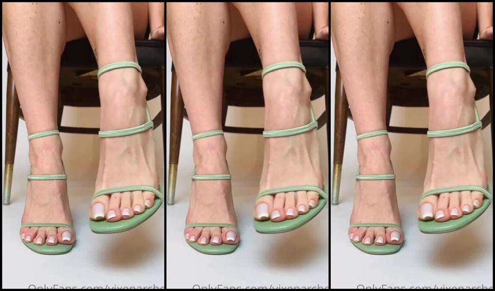 Vixenarches Onlyfans Bow Down Foot Boy