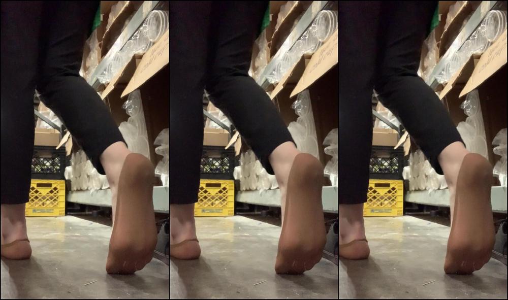 Freckled Feet This Was A Risky One Two People Walked In While I Was Recording This