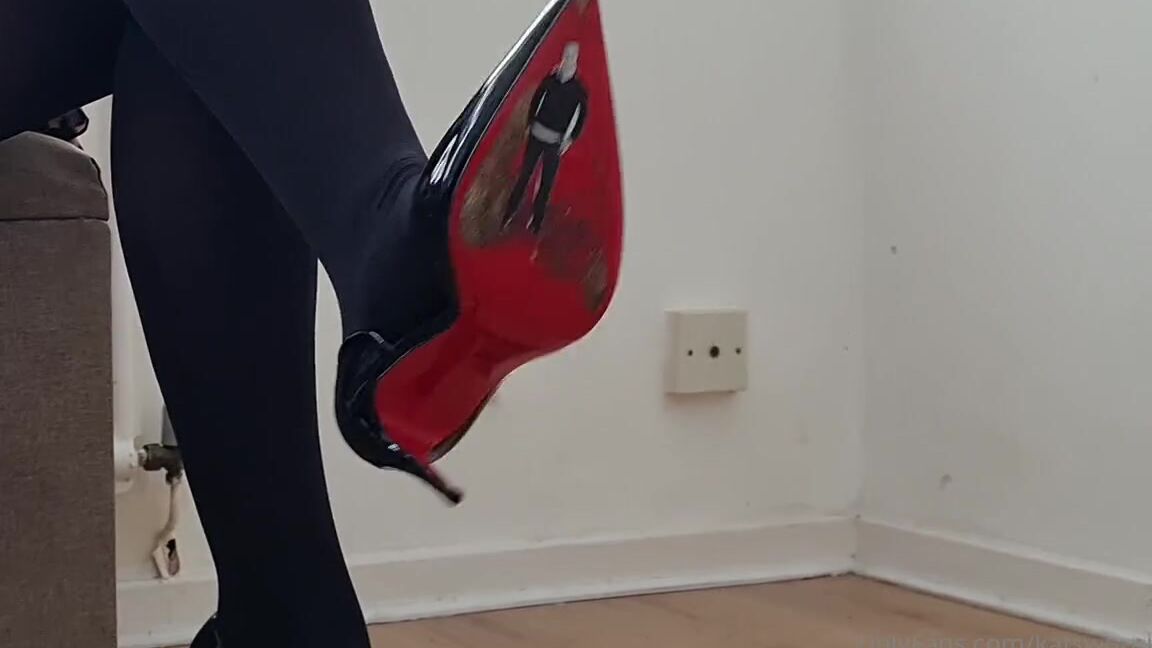Kats Worn Heels Nicknamed Katswornheels Onlyfans Every Wondered What It Would Be Like To Be Stuck On The Bottom Of Someones Shoe