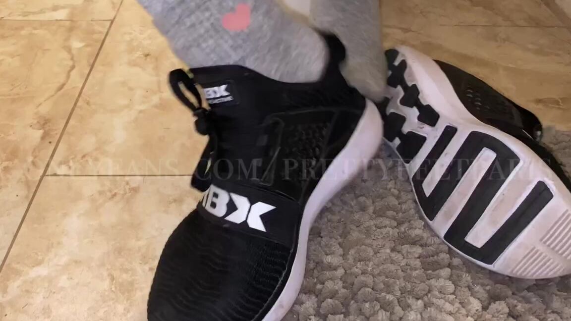 Goddess Paris Nicknamed Prettyfeetparis Onlyfans 206 What Do U Think My Sweaty Gym Socks Smell Like Getting These Nice And Smelly To Be Shipped