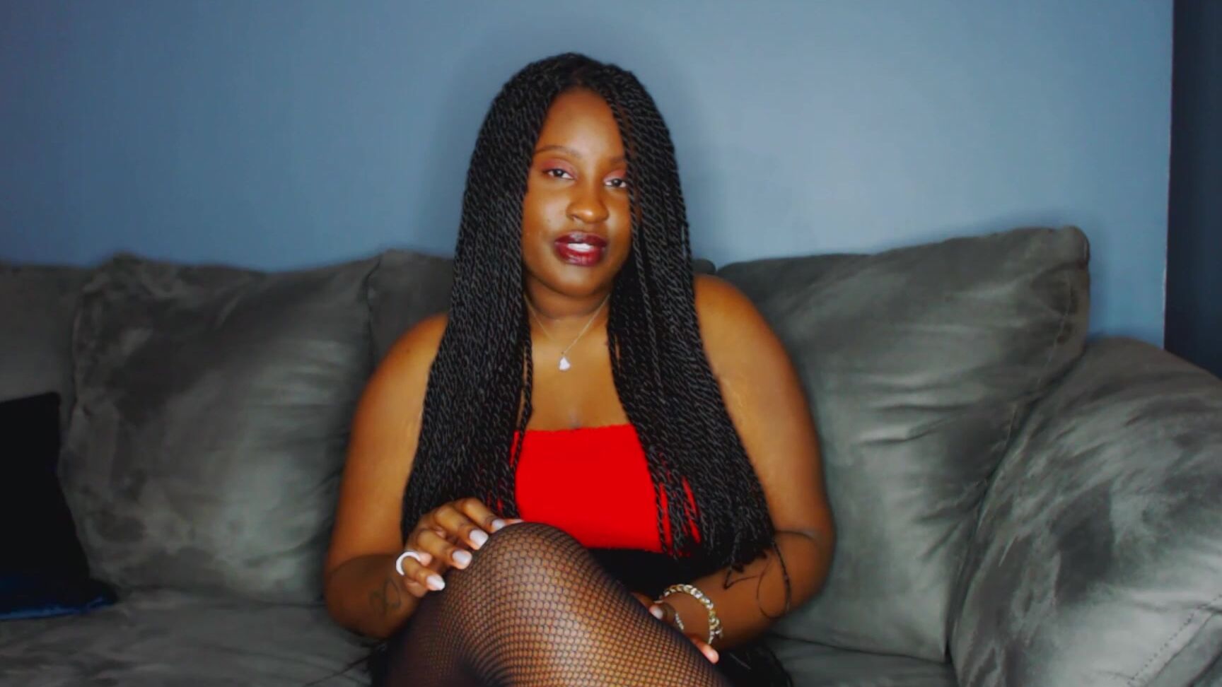 "UnfriendlyBlckHottie" brat girls, christmas, ebony goddess, financial domination, verbal humiliation End Of 2019 loser Tax manyvids