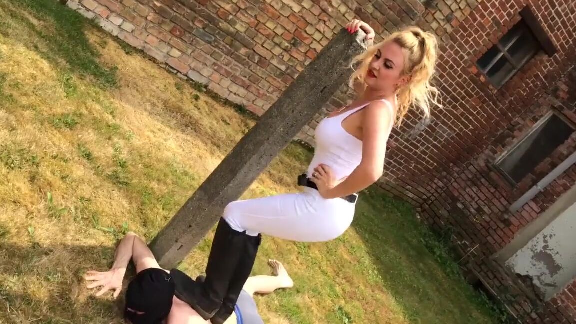 Misssuzannamax Onlyfans A Sunday Evening Treat For You To Enjoy As We Get Ready For Another Wonderful Week It Will Be A Tou