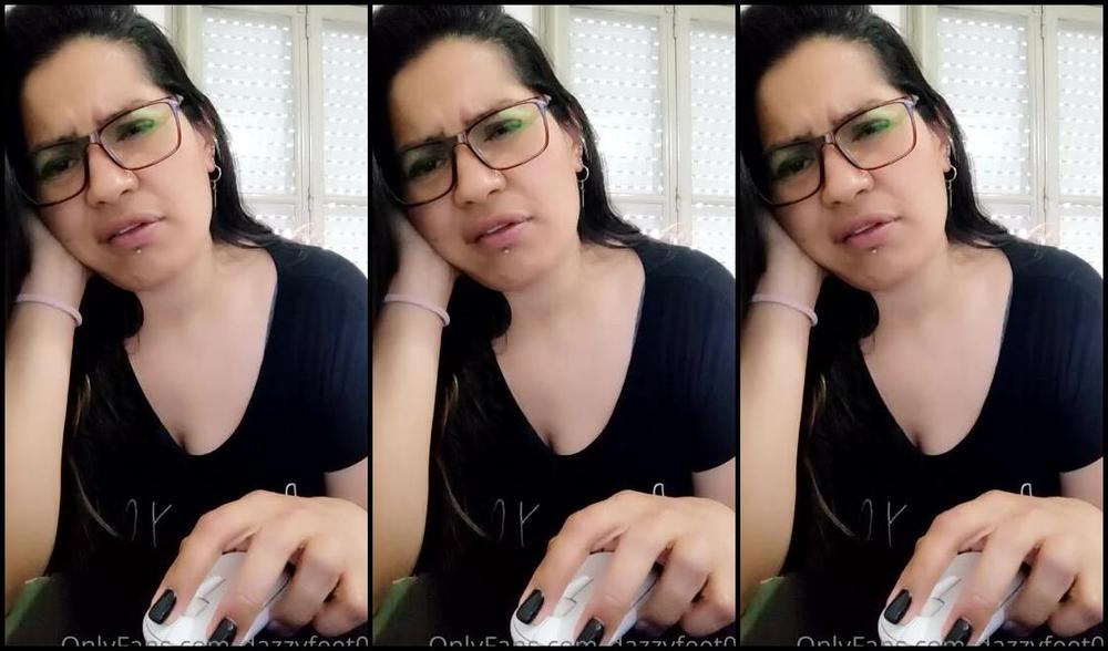 Dazzyfeet03 Nicknamed Dazzyfeet03 Onlyfans Just Working On My New Posts And I See This Nice Meaty Veiny Dick I Couldnt