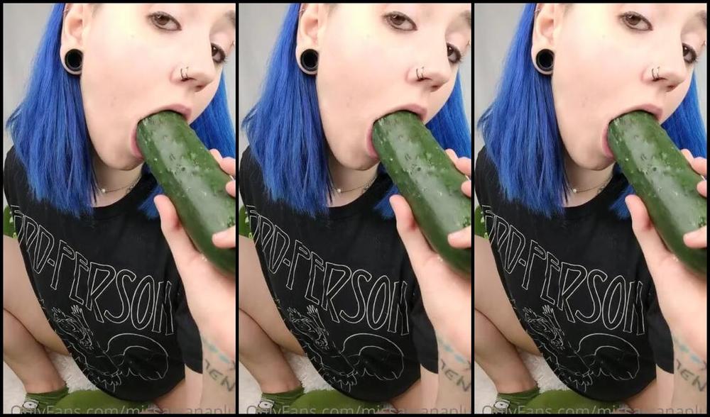 Missarcanaplus Nicknamed Missarcanaplus Onlyfans Should I Try To Deepthroat This