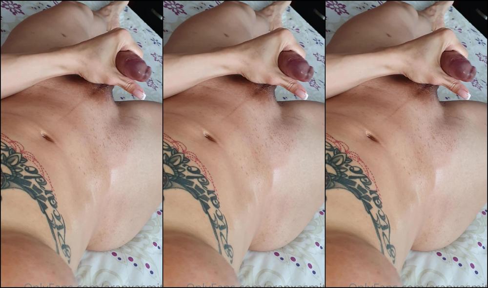 Aranxasmith I Put Some Oil In My Strong Abs Start To Jerk Off Till I Cum And Rub My Warm Nectar In My