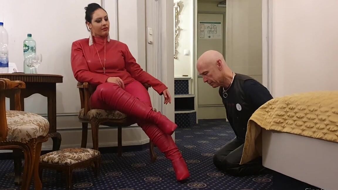 Houseofsinn Onlyfans Upcloseandpersonal There Is A Specific Ritual For Taking My Shoes Off This Is How It Goes